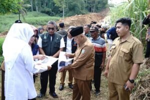 Gubernur Jatim Tinjau Lahan Sekolah Rakyat di Bantur