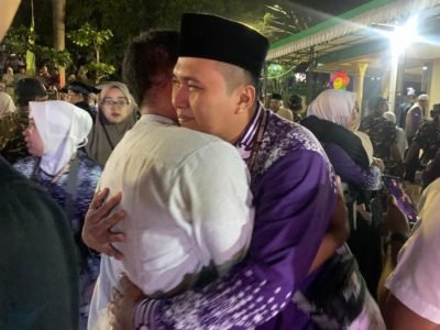 Tangis Haru Warnai Keberangkatan 197 Jemaah Haji Kota Batu