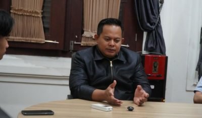 Waket DPRD Kota Malang Dorong Kelonggaran Pajak bagi UMKM  Waket DPRD Kota Malang Dorong Kelonggaran Pajak bagi UMKM  Waket DPRD Kota Malang Dorong Kelonggaran Pajak bagi UMKM  Waket DPRD Kota Malang Dorong Kelonggaran Pajak bagi UMKM  Waket DPRD Kota Malang Dorong Kelonggaran Pajak bagi UMKM  Waket DPRD Kota Malang Dorong Kelonggaran Pajak bagi UMKM  Waket DPRD Kota Malang Dorong Kelonggaran Pajak bagi UMKM  Wakil Ketua II DPRD Kota Malang Dorong Kelonggaran Pajak untuk UMKM