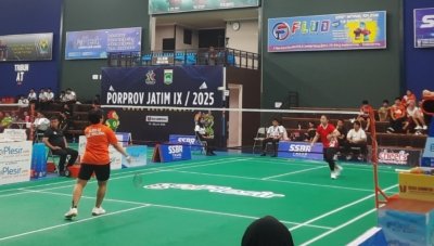 Kalahkan Pasuruan, Tim Beregu Putri Bulutangkis Kabupaten Malang Melaju ke Babak Final