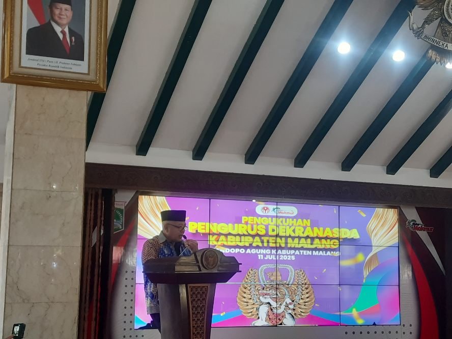 Pakai Batik Garudeya, Dukung UMKM Lokal Kabupaten Malang