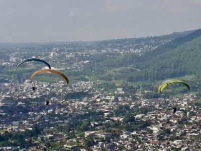 Festival Paralayang Batu International Sport Tourism Festival, Kota Batu Mantapkan Diri Sebagai Destinasi Sport Tourism
