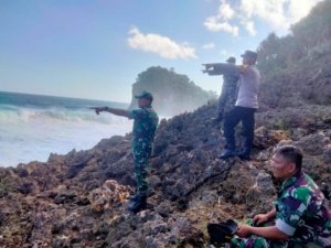 BMKG Himbau Waspada Ombak Laut Tinggi di Pantai Malang Selatan
