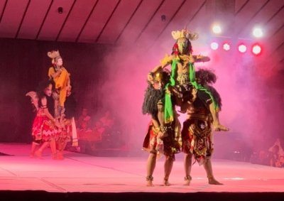 Gen-Z Disuguhi Pagelaran Topeng Panji Mangu