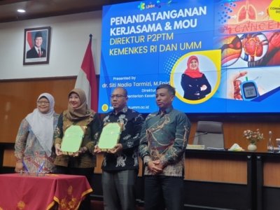Penandatanganan MoU Keperawatan UMM Resmikan CoE Keperawatan PTM, Prodi Keperawatan UMM Teken MoU dengan Kemenkes
