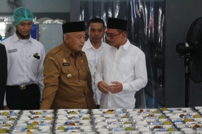 Ribuan Siswa Sekolah di Gondanglegi Terima Program MBG dari Dapur Yayasan Hasyim Asy'ari