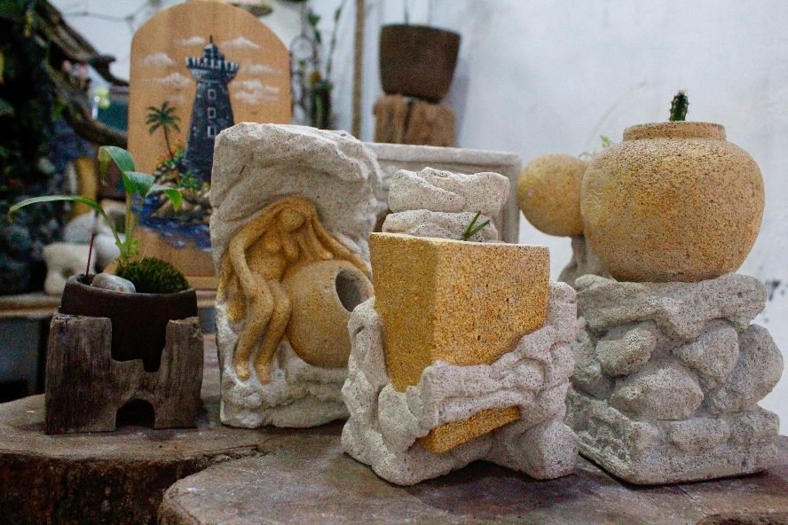 Mosstone Garden, Galeri Seni Pahat di Kota Batu yang Tembus Pasar Internasional