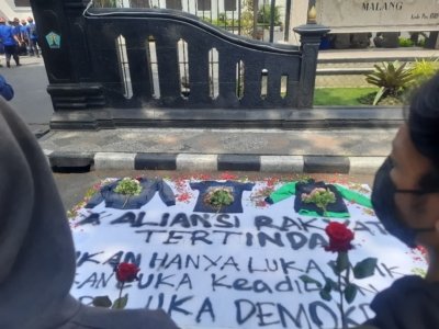 Aliansi Rakyat Tertindas Suarakan Aspirasi dengan Damai di Depan Balai Kota Malang