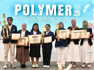 Mahasiswa Farmasi UIN Malang Sabet Juara 1 di Kompetisi Nasional POLYMER 2025