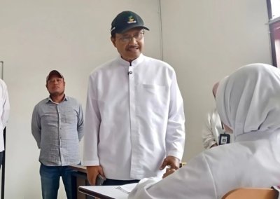 Kunjungi SRMP 14 Kota Batu, Gus Ipul Janji Penuhi Kekurangan Fasilitas