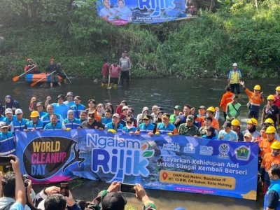 Wali Kota Malang Pimpin Aksi Bersih Sungai di Sungai Metro, Targetkan Percepatan Masterplan Drainase 2028