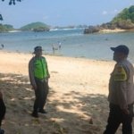 Jaga Keamanan Wisatawan, Polres Malang  Patroli Kawasan Pantai Malang Selatan