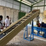 PLTU Tuban Salurkan Bantuan CSR berupa Mesin Pengolahan Limbah Pertanian Jagung