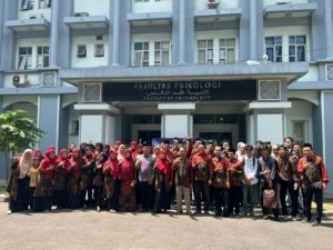 UIN Maliki Malang Gelar Pelepasan 75 Orang Psikologi Goes to Pesantren