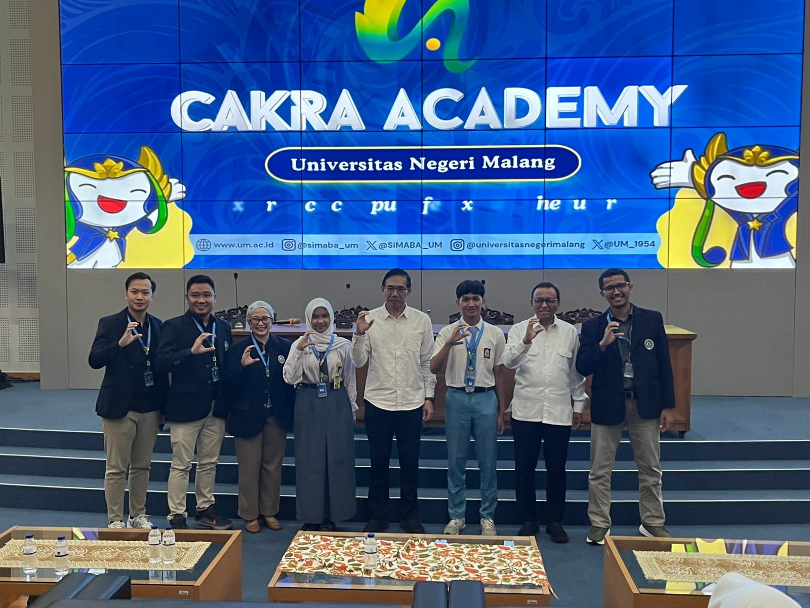UM Gelar Cakra Academy, Beri Kesempatan Siswa-Siswi Seluruh Indonesia untuk Rasakan Bangku Kuliah