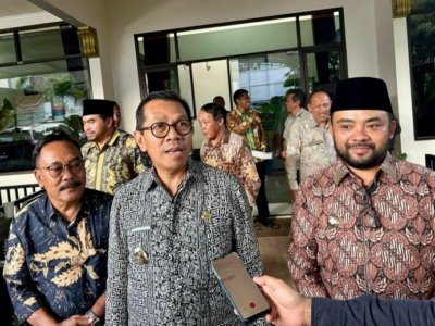 Wali Kota Batu Ngopi Bareng APEL, Bahas Desentralisasi Pengolahan Sampah dan Dana Desa