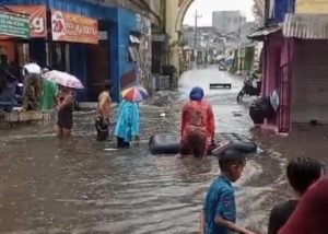 16 Titik di Kota Malang Terendam Banjir, BPBD Peringatkan akan Cuaca Ekstrim 