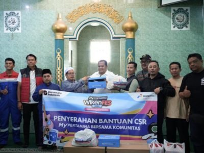 MyPertamina Wikenfes Bantu Ratusan Pasang Sepatu Pada Siswa Panti Asuhan