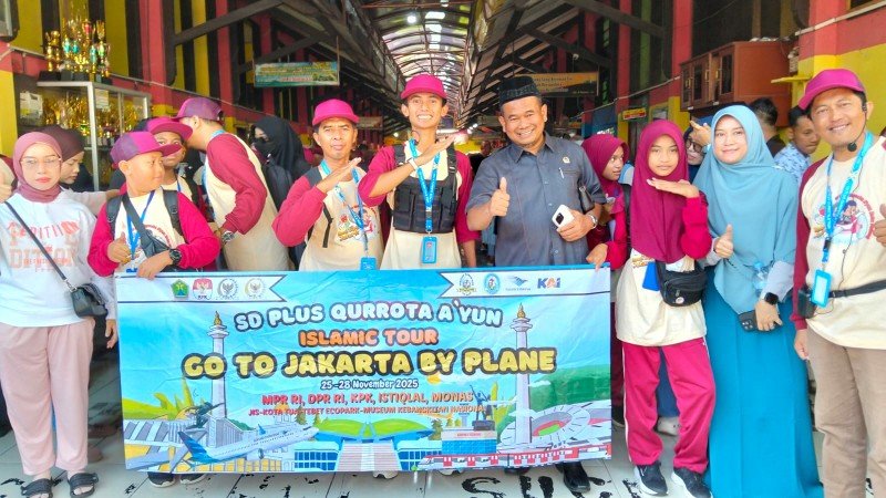 Booking Pesawat, SD Plus Qurrata A’yun Gelar Islamic Tour ke Jakarta