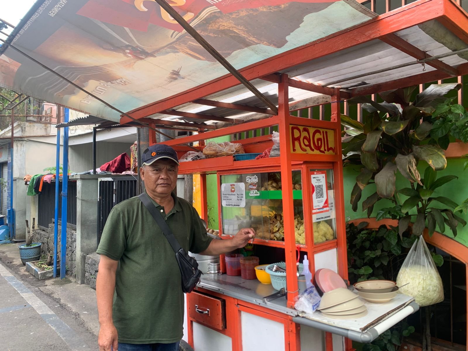 Dari Krisis Moneter hingga 18 Tahun Bertahan: Kisah Penjual Bakso Malang yang Pantang Menyerah