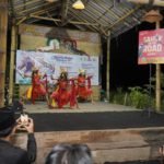 UMM Kawinkan Program Sahur dengan Seni Tari Topengan