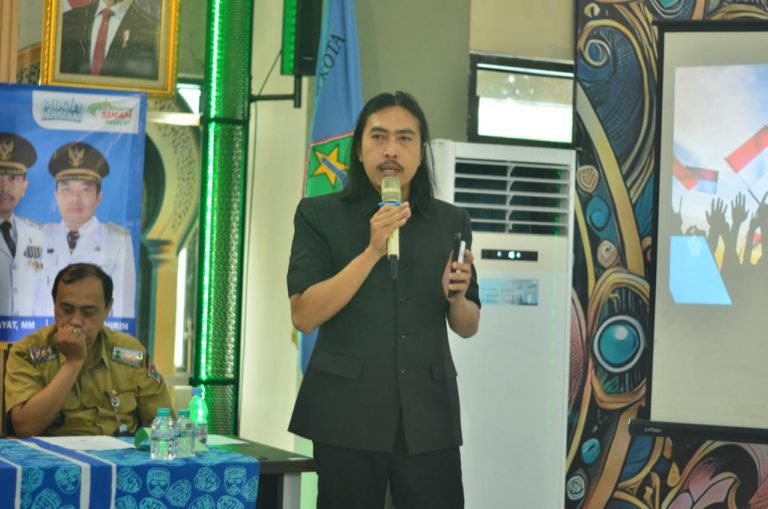 Akhdiyat Syabril Ulum : Segera Pasang CCTV untuk Antisipasi Hilangnya Kursi di Malang Heritage