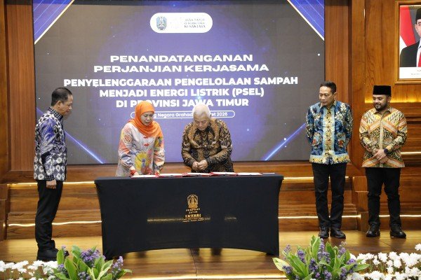 Bupati Malang Tandatangani PKS Penyelenggaraan Pengelolaan Sampah Menjadi Energi Listrik