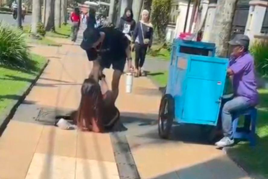 Tutup Drainase di Jalan Ijen Rusak Memakan Korban, Pemkot Malang Bakal Perbaiki