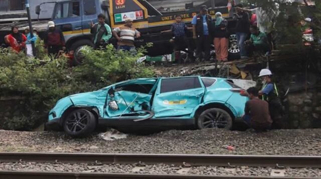 Sopir Taksi Listrik Diamankan Polisi, Diduga Penyebab Tabrakan Kereta Api di Bekasi Timur