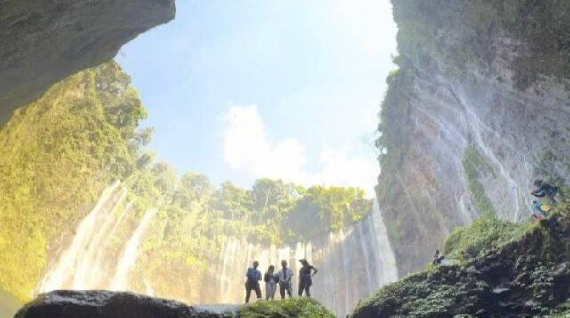 Polemik Coban Sewu, Penarikan Tiket Masuk Diklaim Telah Dapat Restu Gubernur