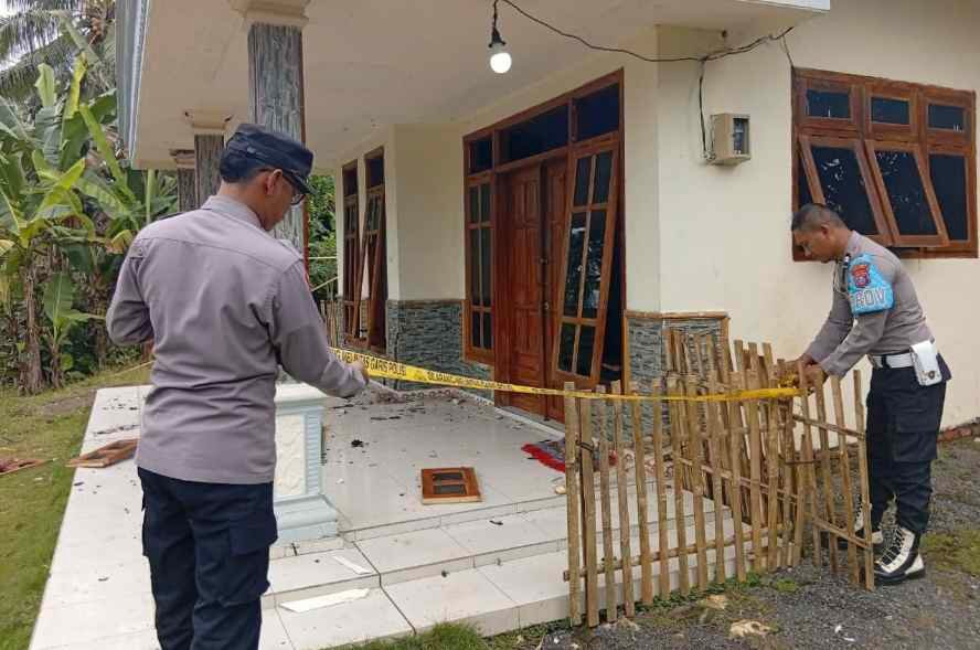 Polisi Selidiki Ledakan yang Rusak Rumah Warga di Bantur, Diduga Akibat Bom Ikan
