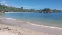 Pantai Banyu Meneng Permata Tersembunyi di Malang Selatan