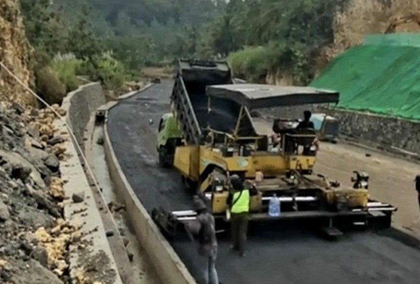 Aspal Buton Kalah Bersaing dengan Aspal Impor