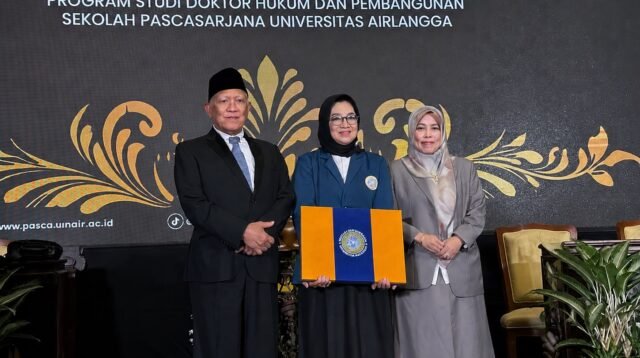 Rektor UIN Malang Apresiasi Kiprah Perempuan Pesantren dalam Ujian Doktor Istri Ketua PWNU Jatim