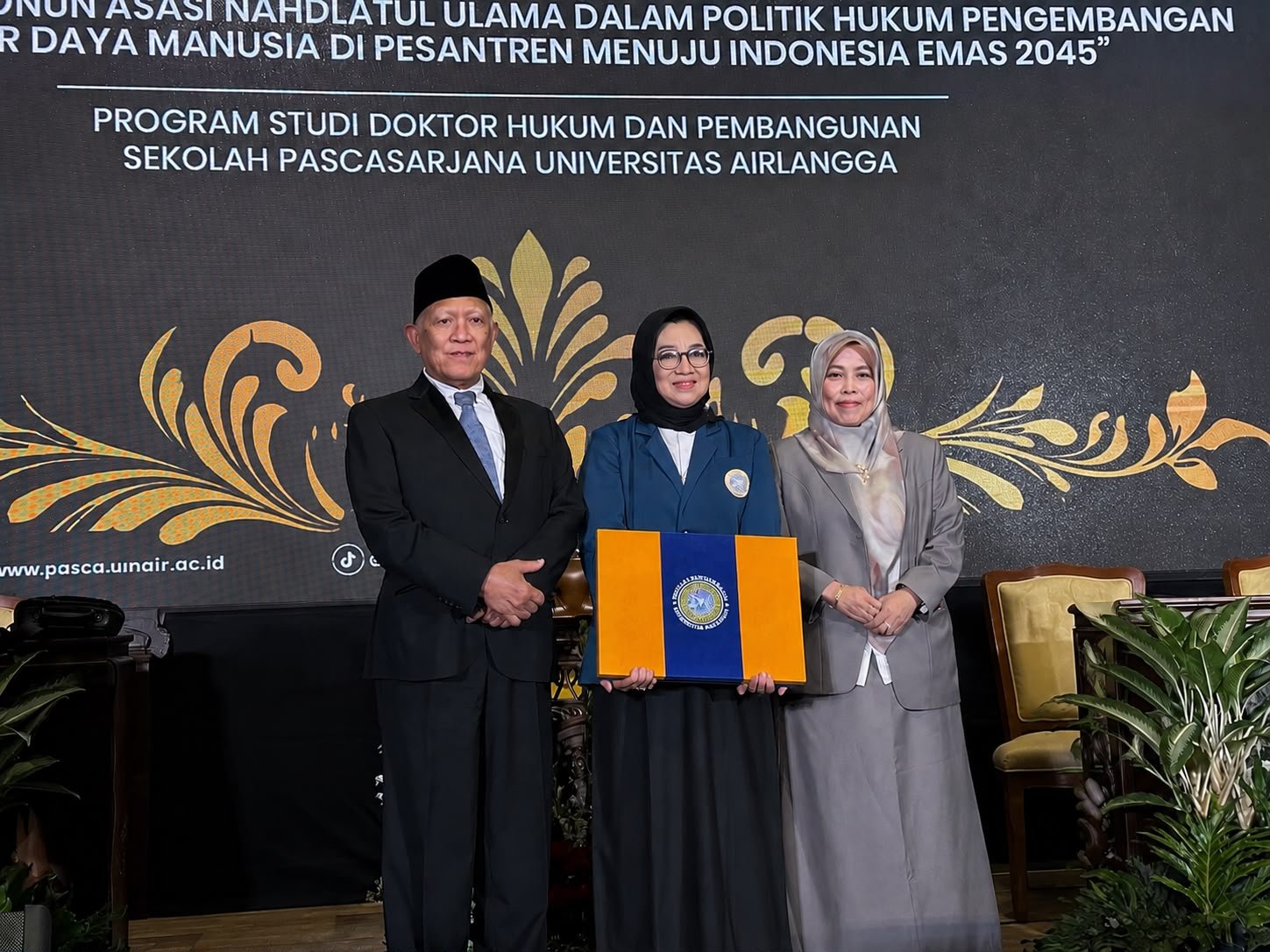 Rektor UIN Malang Apresiasi Kiprah Perempuan Pesantren dalam Ujian Doktor Istri Ketua PWNU Jatim