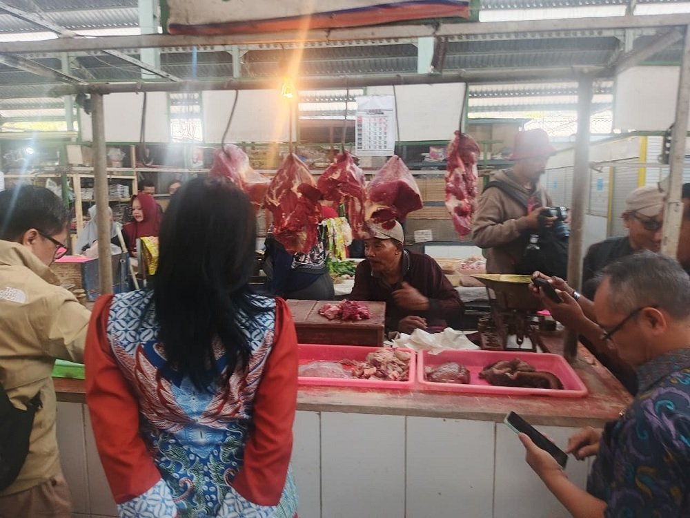 Harga Daging Sapi di Malang Melambung, Pedagang Keluhkan Penurunan Omzet Drastis