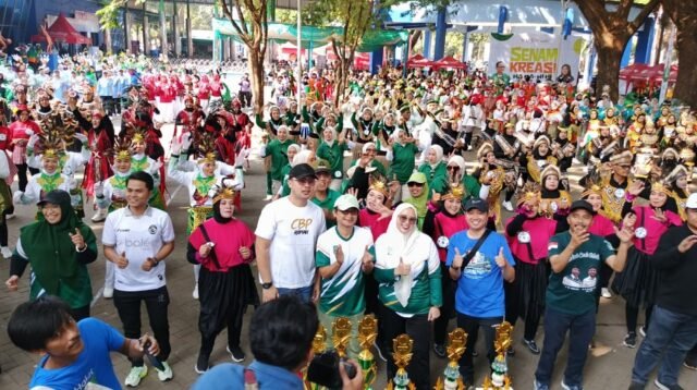 Ribuan Warga Malang Raya Tumpah Ruah Meriahkan Lomba Senam Kreasi “Ha Ha–Hi Hi” Inisiasi Cak Udin