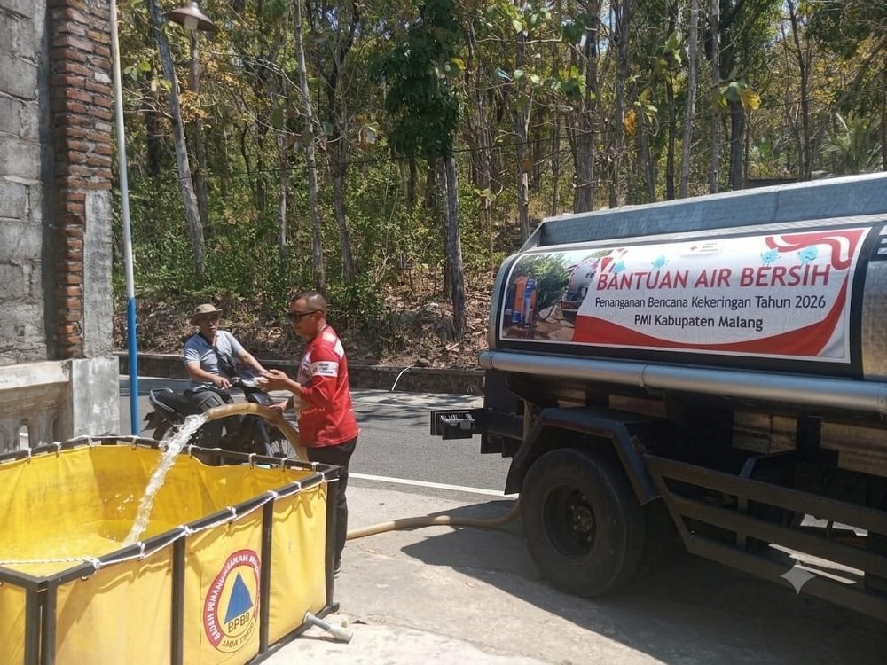 Desa di Kabupaten Malang Alami Kekeringan, BPBD Droping Air Bersih