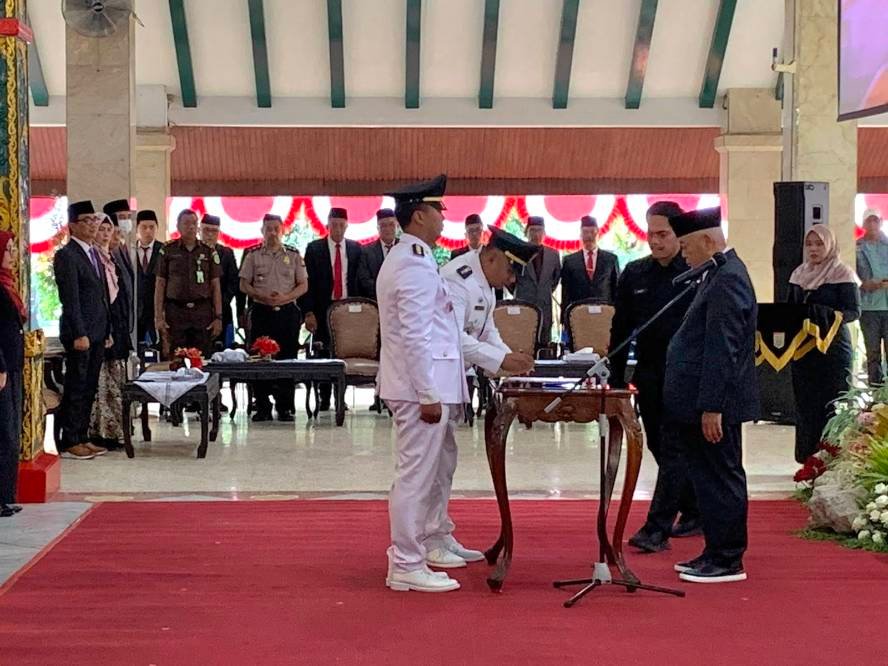 Bupati Malang Lantik Pejabat Baru ASN dan Ratusan Kepala Sekolah