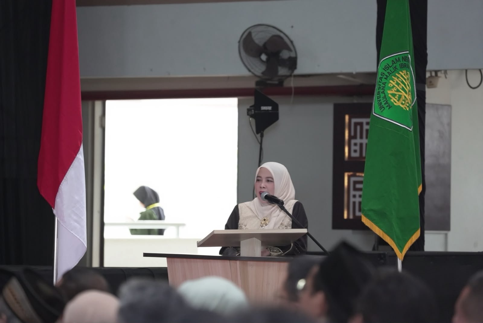 Temu Wali Mahasiswa Baru, Prof. Ilfi Tegaskan UIN Malang Bangun Generasi Berilmu dan Beradab