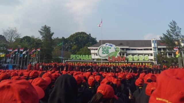 Usung Pesan Kemanusiaan dan Ramah Lingkungan, Flashlight Mob Gen. 26 Warnai Kemeriahan PESMABA UMM 2026
