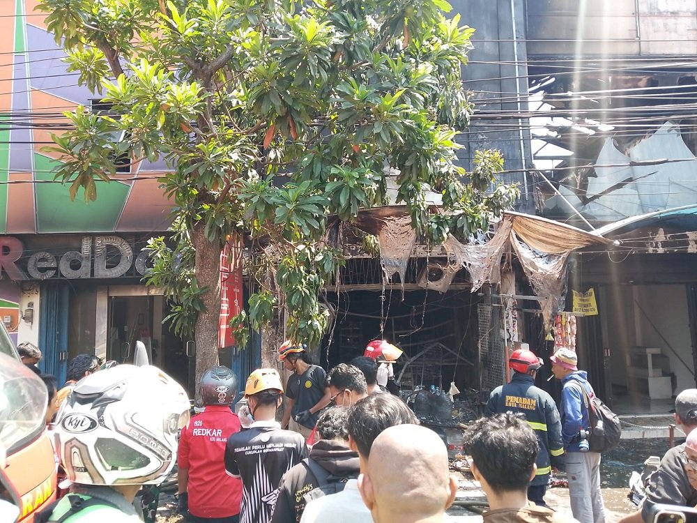 Kebakaran Toko Madura di Jalan Raya Tidar Kota Malang, Satu Orang Dilaporkan Terjebak