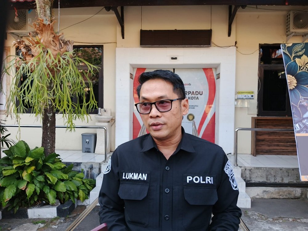 Polisi Usut Kasus Oknum Kepsek di Malang yang Diduga Tampar Siswa Gara-Gara Baju Lurik