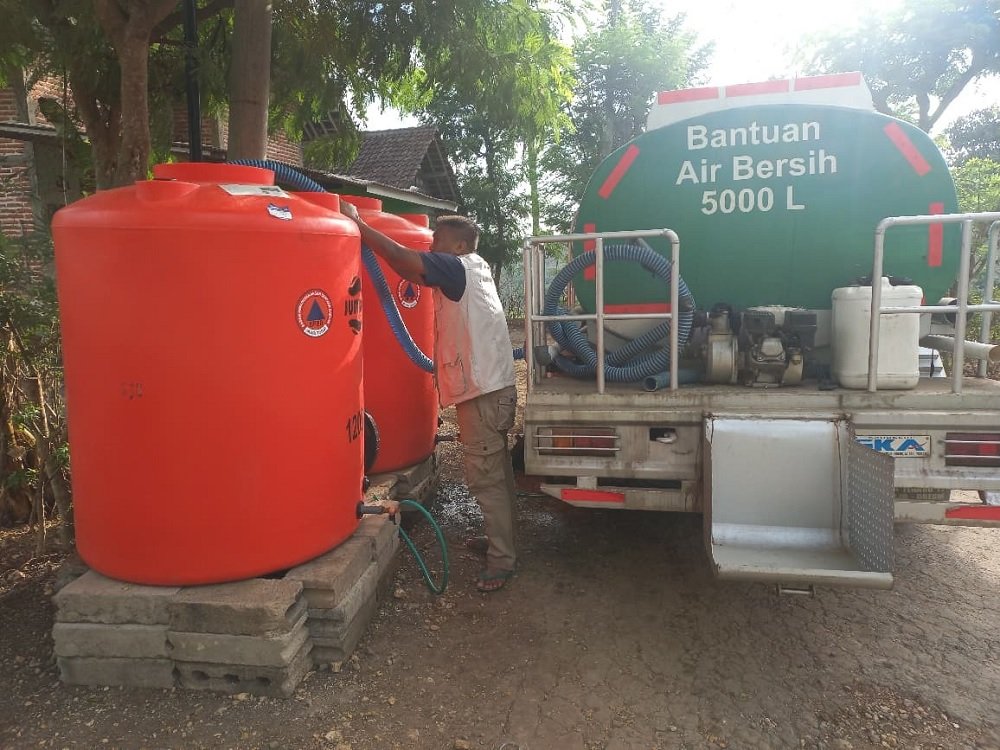 BPBD Kabupaten Malang Salurkan 5,5 Juta Liter Air Bersih dan Siaga Karhutla Selama Tanggap Darurat