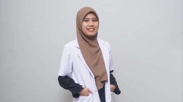 Sering Ngilu Minum Es? Dokter Gigi UM Ungkap Tanda Masalah pada Gigi