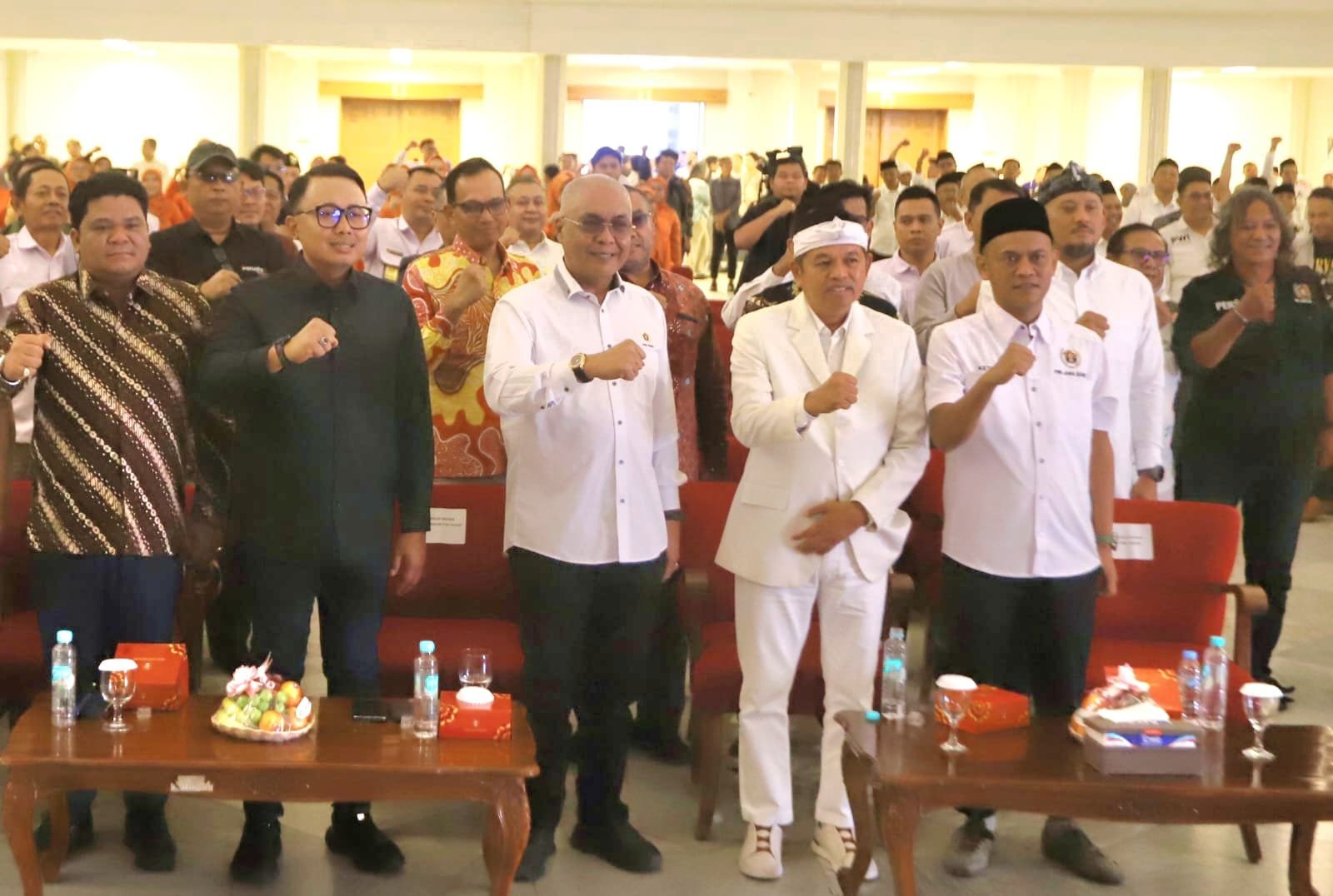 Ketum PWI Pusat dan Gubernur Jabar Ingatkan Wartawan Tetap Profesional di Era Digital