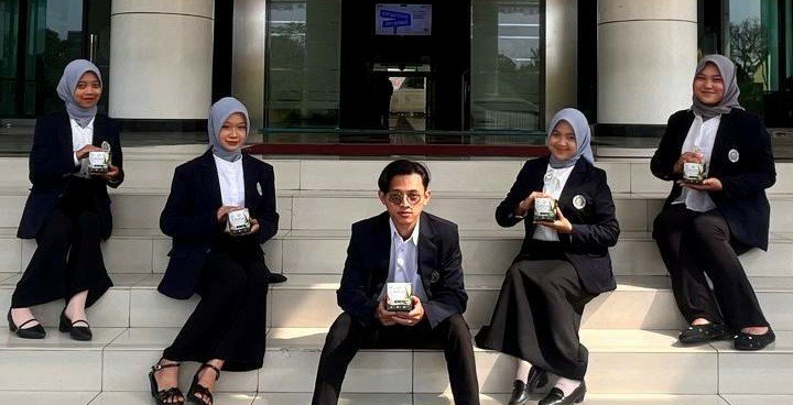 Lima Mahasiswa UM Kolaborasi Ciptakan Produk Perawatan Sepatu Berbasis Limbah