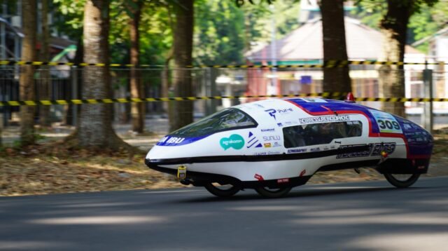 Semeru Team UM Uji Inovasi Mobil Hemat Energi Berbahan Etanol di KMHE 2026